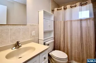 1-46 Virginia Dr B, Fair Lawn, NJ 07410 - Photo 7