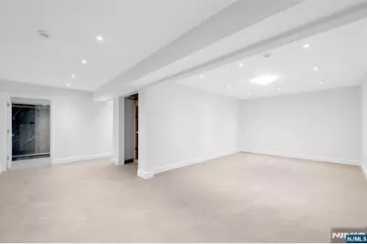 648 Falmouth Avenue, Paramus, NJ 07652 - Photo 39