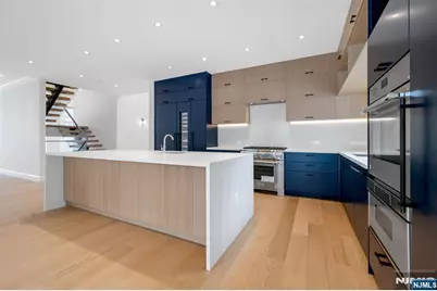 648 Falmouth Avenue, Paramus, NJ 07652 - Photo 13