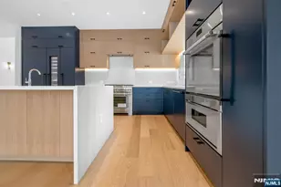 648 Falmouth Ave, Paramus, NJ 07652 - Photo 15