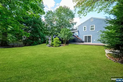 624 West Drive, Paramus, NJ 07652 - Photo 33