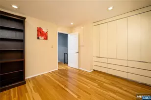 624 West Dr, Paramus, NJ 07652 - Photo 15