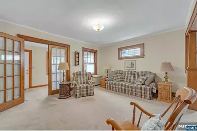 138 Fern Avenue, Lyndhurst Township, NJ 07071 - Photo 5