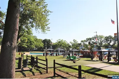 1527 Harmon Cove Tower, Secaucus, NJ 07094 - Photo 33