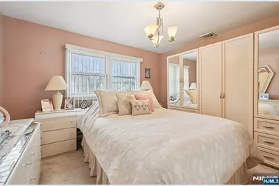 132 Linden Road, Wayne, NJ 07470 - Photo 11