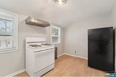 2-33 31st Street, Fair Lawn, NJ 07410 - Photo 9