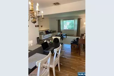 552 Stevens Avenue, Ridgewood, NJ 07450 - Photo 7