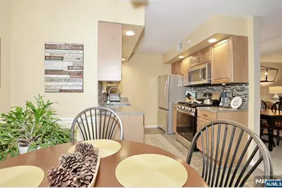 302 Mark Twain Way 302 #302, Mahwah, NJ 07430 - Photo 25