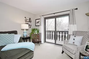 302 Mark Twain Way 302, Mahwah, NJ 07430 - Photo 11