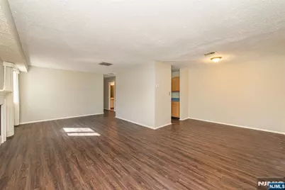 119 Woods Edge Drive, Roxbury Township, NJ 07876 - Photo 11