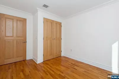 17 Meadow Road 405 #405, Rutherford, NJ 07070 - Photo 11