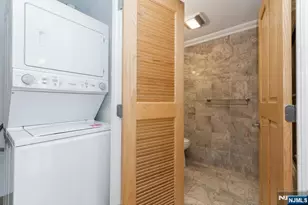 17 Meadow Road 405, Rutherford, NJ 07070 - Photo 13