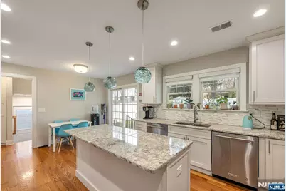 681 Palisade Avenue, Teaneck Township, NJ 07666 - Photo 17