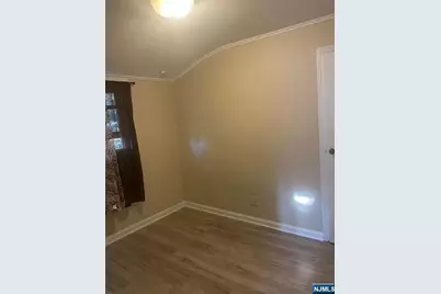 332 Sanford Avenue, Lyndhurst Township, NJ 07071 - Photo 3