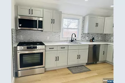 11 Raymond Place, Hawthorne, NJ 07506 - Photo 9