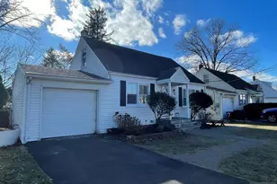 11 Raymond Pl, Hawthorne, NJ 07506 - Photo 3