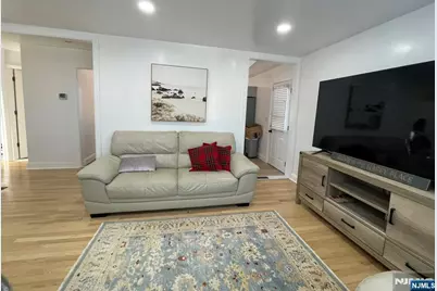 11 Raymond Place, Hawthorne, NJ 07506 - Photo 7