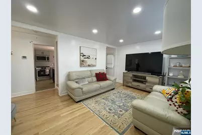 11 Raymond Place, Hawthorne, NJ 07506 - Photo 5