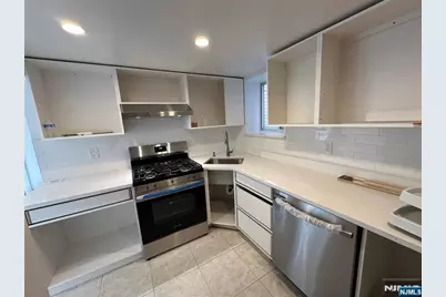 219 Cliff Street G #G, Cliffside Park, NJ 07010 - Photo 3