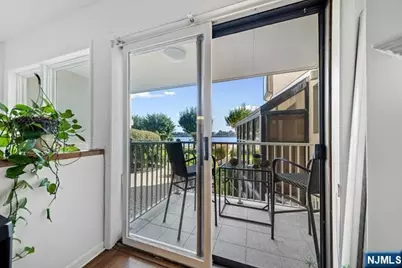 1225 River Road 6A #6A, Edgewater, NJ 07020 - Photo 11