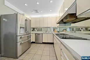 1225 River Road 6A, Edgewater, NJ 07020 - Photo 13