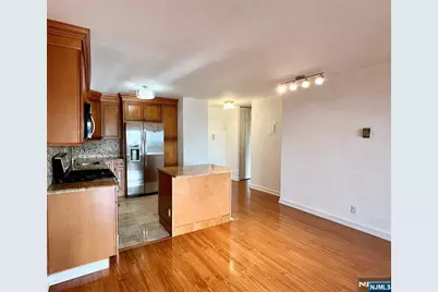 2100 Linwood Avenue 7D #7D, Fort Lee, NJ 07024 - Photo 13