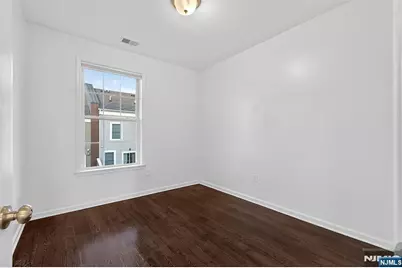 215 Roosevelt Drive, Wood Ridge, NJ 07075 - Photo 33