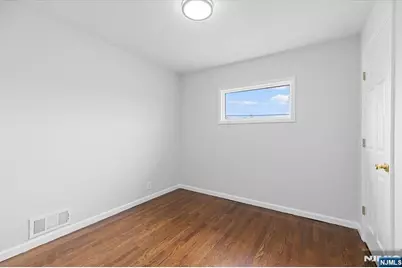 229 Standish Road, Paramus, NJ 07652 - Photo 15