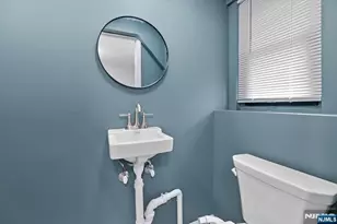 229 Standish Rd, Paramus, NJ 07652 - Photo 29