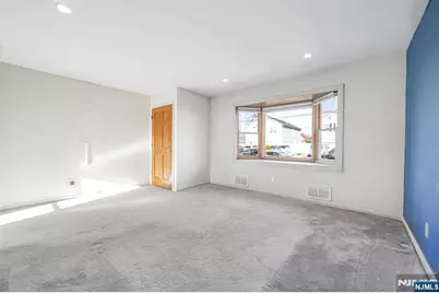 22 Falmouth Avenue, Elmwood Park, NJ 07407 - Photo 5