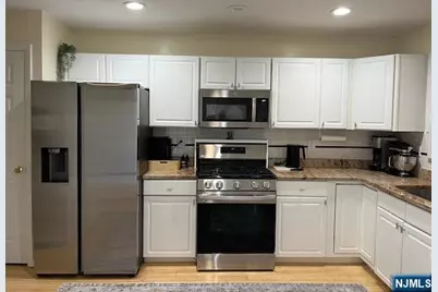 41 Foxwood Square, Old Tappan, NJ 07675 - Photo 7