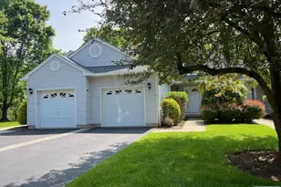 41 Foxwood Square, Old Tappan, NJ 07675 - Photo 3