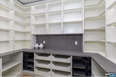 33 Elycroft Parkway, Rutherford, NJ 07070 - Photo 13