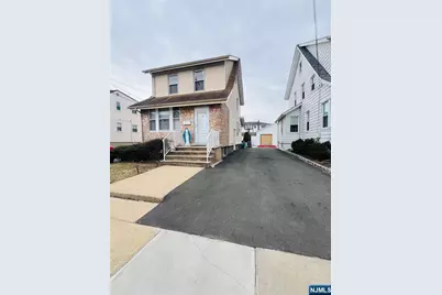 138 Kingsland Avenue, Lyndhurst Township, NJ 07071 - Photo 11