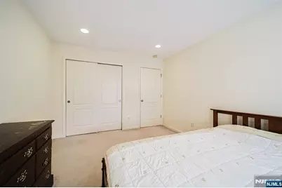 8005 Brittany Drive 8005 #8005, Wayne, NJ 07470 - Photo 29