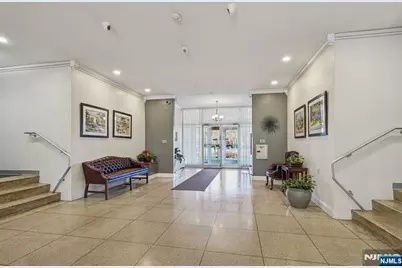 926 Bloomfield Avenue 5B #5B, Glen Ridge, NJ 07028 - Photo 3