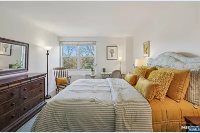 926 Bloomfield Avenue 5B #5B, Glen Ridge, NJ 07028 - Photo 17