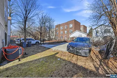 303-305 Runyon Street, Newark, NJ 07108 - Photo 23