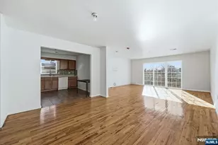 303-305 Runyon St, Newark, NJ 07108 - Photo 7