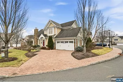 8 Woodstone Circle, Millburn, NJ 07078 - Photo 3