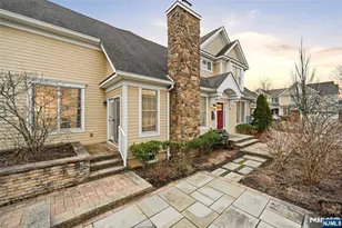 8 Woodstone Cir, Millburn, NJ 07078 - Photo 5