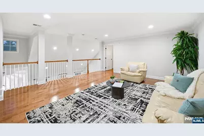 8 Woodstone Circle, Millburn, NJ 07078 - Photo 33