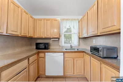 78-80 Girard Place, Newark, NJ 07108 - Photo 13