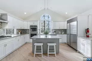 921 Franklin Lake Rd, Franklin Lakes, NJ 07417 - Photo 13