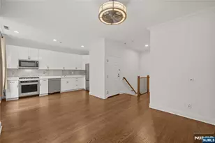 104 York Street 2A, Jersey City, NJ 07302 - Photo 9