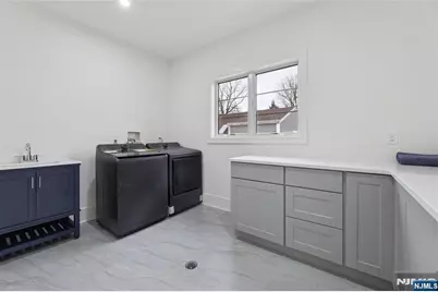 311 Farview Avenue, Paramus, NJ 07652 - Photo 39