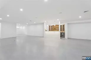 311 Farview Ave, Paramus, NJ 07652 - Photo 43