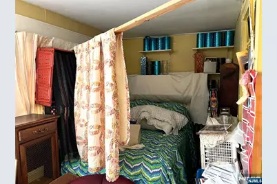 25 Bostwick Avenue, Jersey City, NJ 07305 - Photo 17