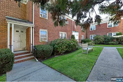 100 Huguenot Avenue 1B #1B, Englewood, NJ 07631 - Photo 3