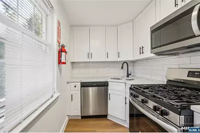 100 Huguenot Avenue 1B #1B, Englewood, NJ 07631 - Photo 9